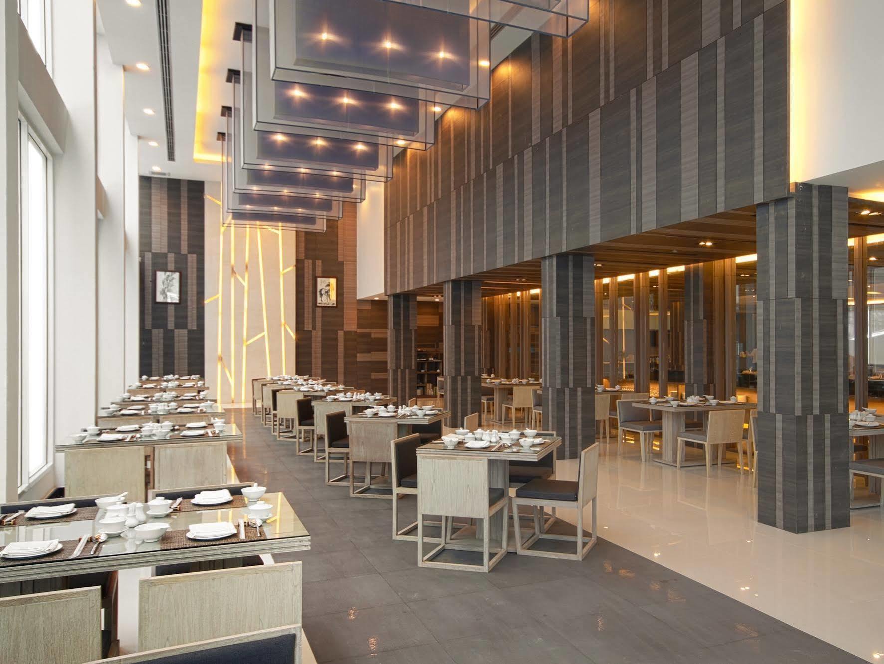 Classic Kameo Hotel & Serviced Apartments, Ayutthaya Экстерьер фото